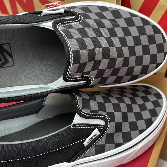 Vans Women’s Classic Slip-On Black/Pewter Checkerboard 
VN000EYEBPJ
Sneakers - Picture 14 of 16